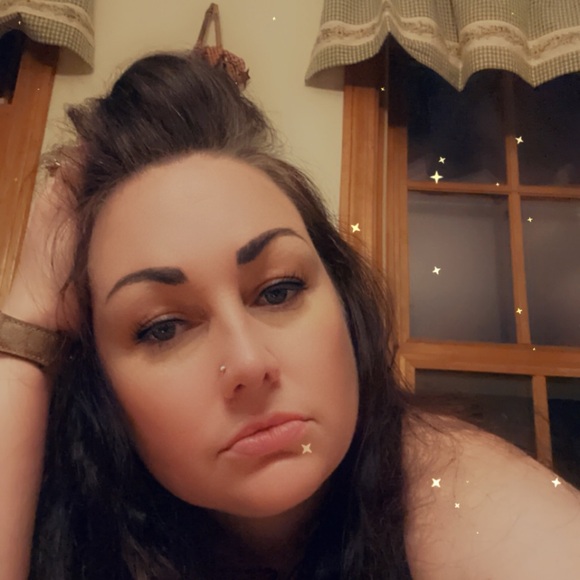 Meet your Posher, Lorraine - Picture 5 of 10